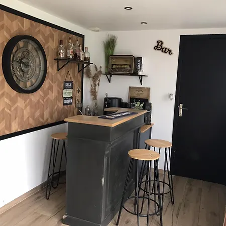 Proche Des 24h Du Mans Holiday home Roeze-sur-Sarthe